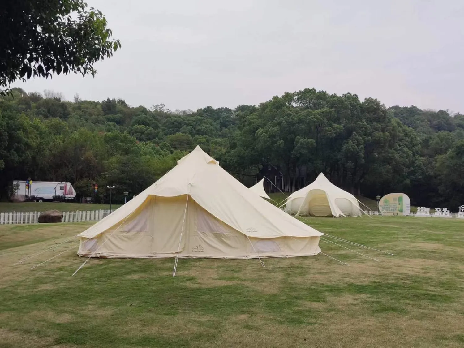6-Person Canvas Bell Tent – 4-Season Glamping Yurt, Heavy Cotton Camping Tent for Family, Hunting, Parties, Durable 2-in-1 Design with 2 Doors (White)