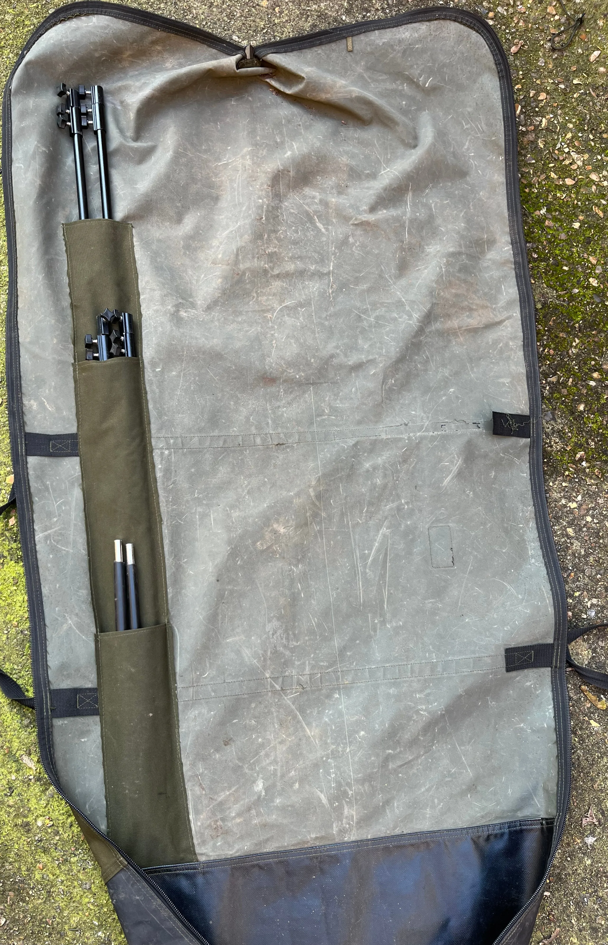 Aqua Pioneer 150 Bivvy Aquatexx EV 401561   Skull Cap 401563