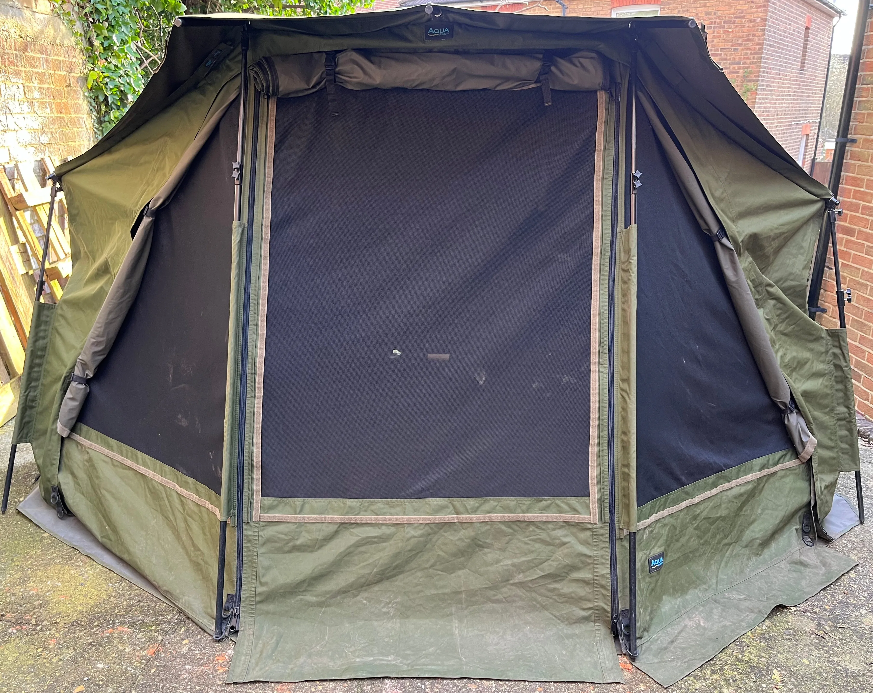 Aqua Pioneer 150 Bivvy Aquatexx EV 401561   Skull Cap 401563