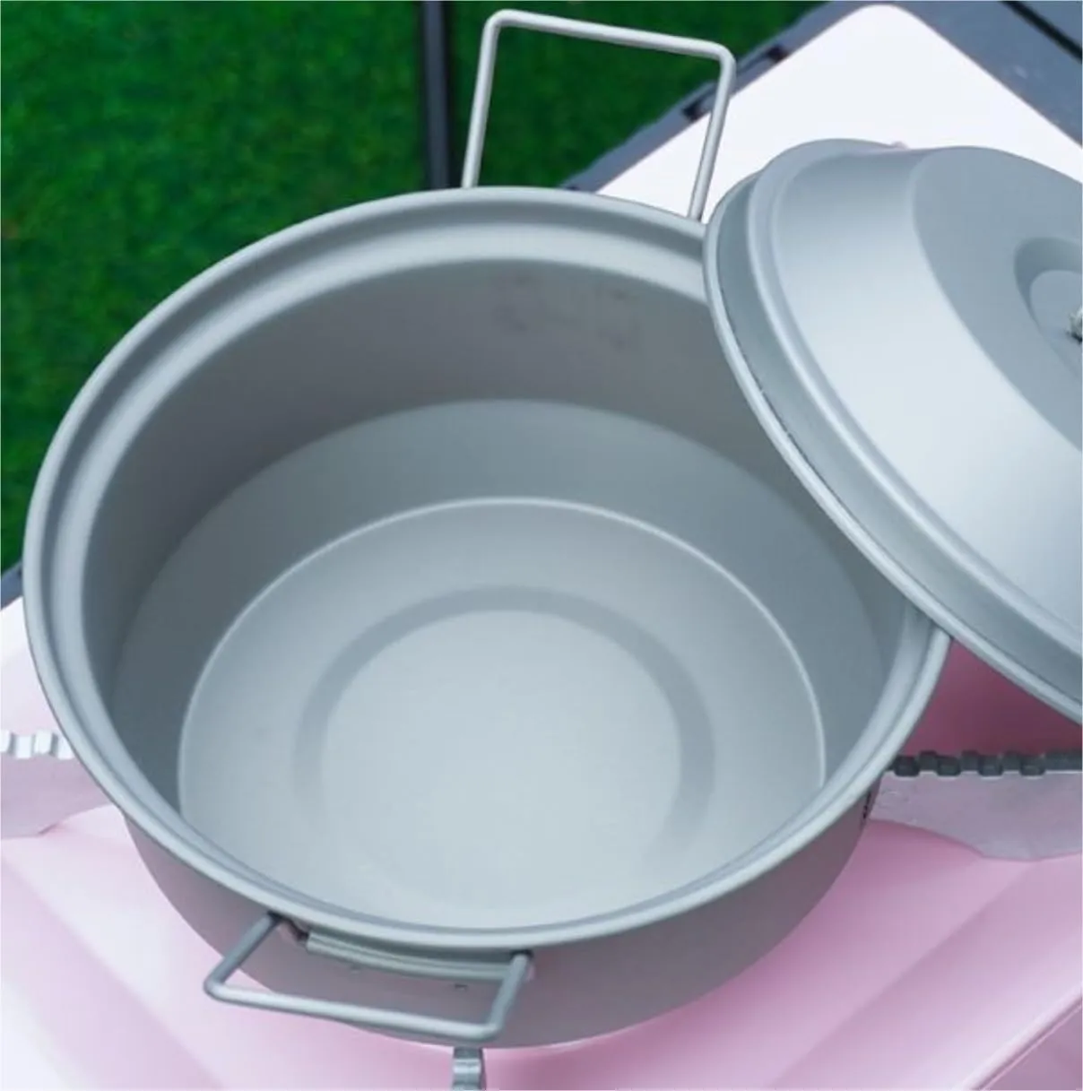 Camping Kitchen Utensil Pure Titanium Double Handle with Lid Camping Tableware Outdoor Portable Soup Pot Cooker for Outdoor Cooking
