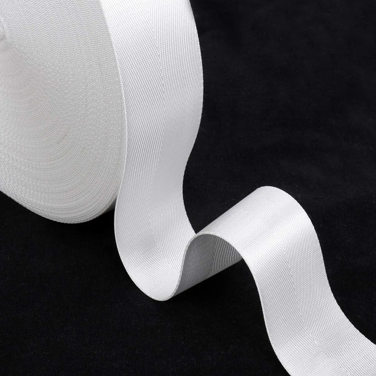 FANDOL Nylon Webbing - Heavy Duty Strapping for Crafting Pet Collars, Shoulder Straps, Slings, Pull Handles - Repairing Furniture, Gardening, Outdoor Gear & More (1 inch x 50 Yards, White)