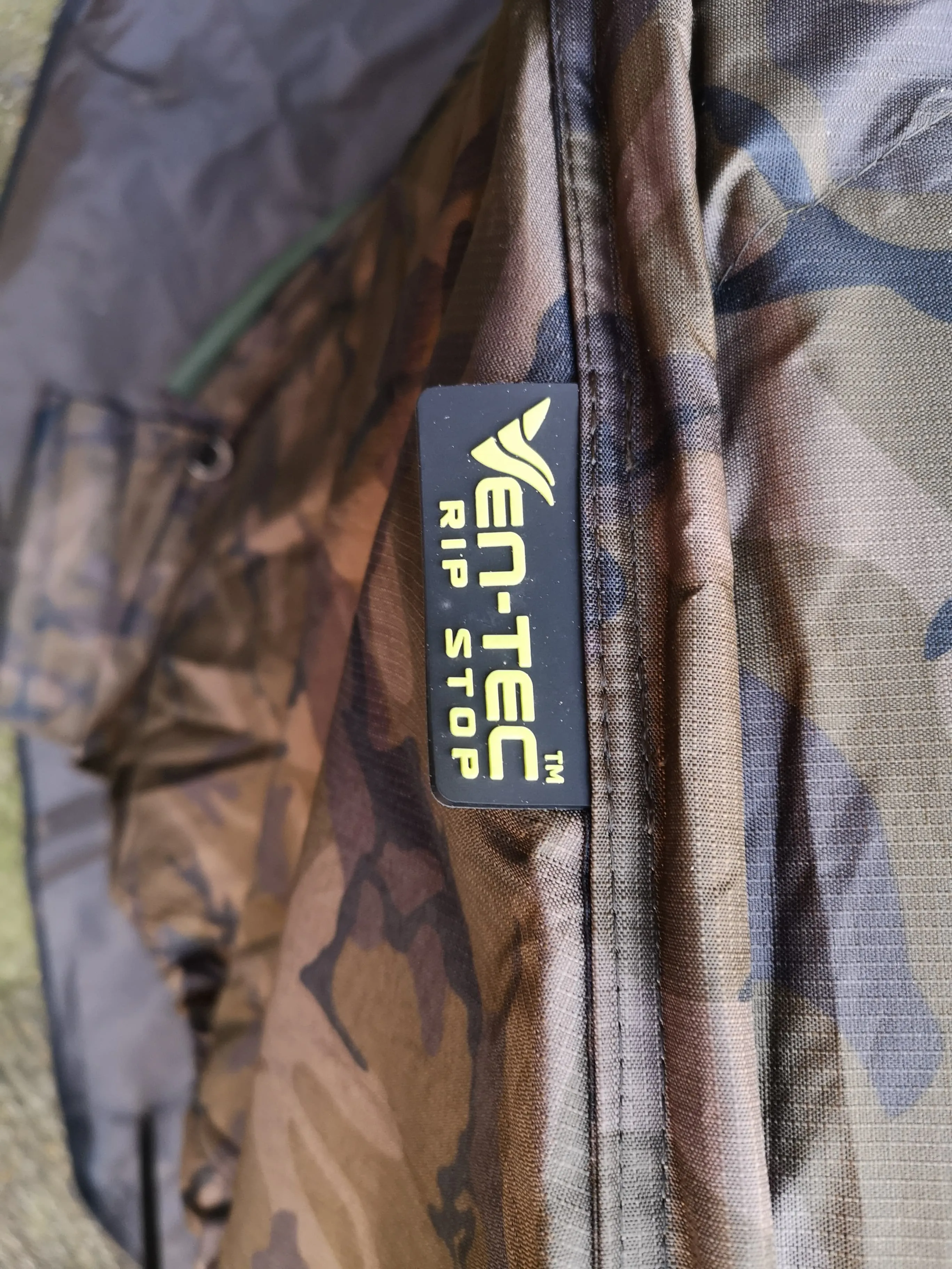 Fox Ultra 60 Camo Brolly System