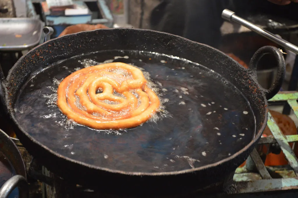 Heavy Duty Iron Jalebi Kadai Wok, Commercial Kitchenware, Multi-Purpose, Solid Handles, 22 Inch Round