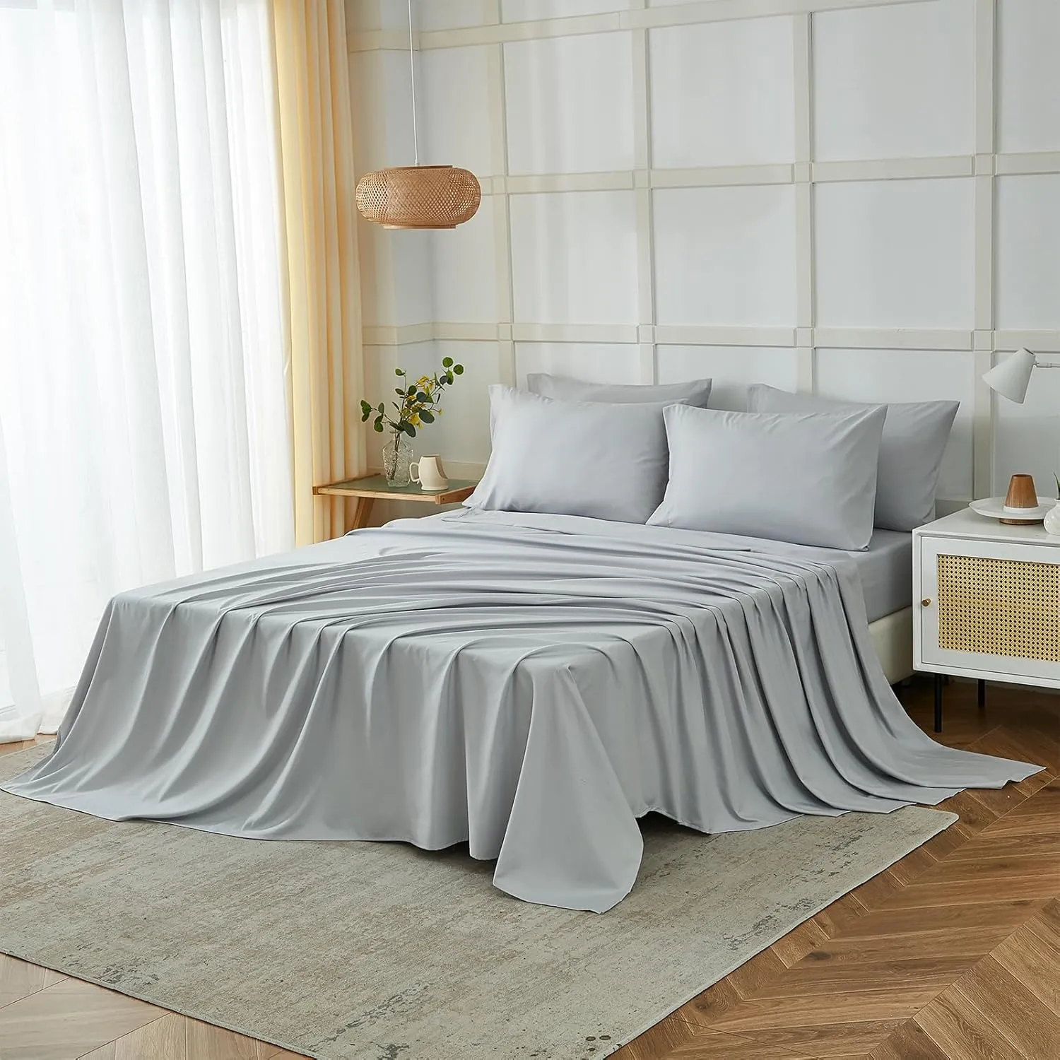 ILAVANDE Queen Sheets Set 6 Piece,Hotel Luxury Super Soft 1800 Series Microfiber Queen Bed Sheets Set-Wrinkle Free & Breathable-14 Deep Pocket Sheets for Queen Size Bed(Queen,Light Grey)