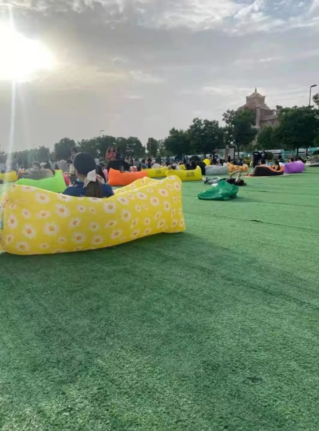 Inflatable Lounger Air Chair Sofa Bed Sleeping Bag Couch for Beach Camping Lake Garden ¡­ (Yellow (Little Daisy))