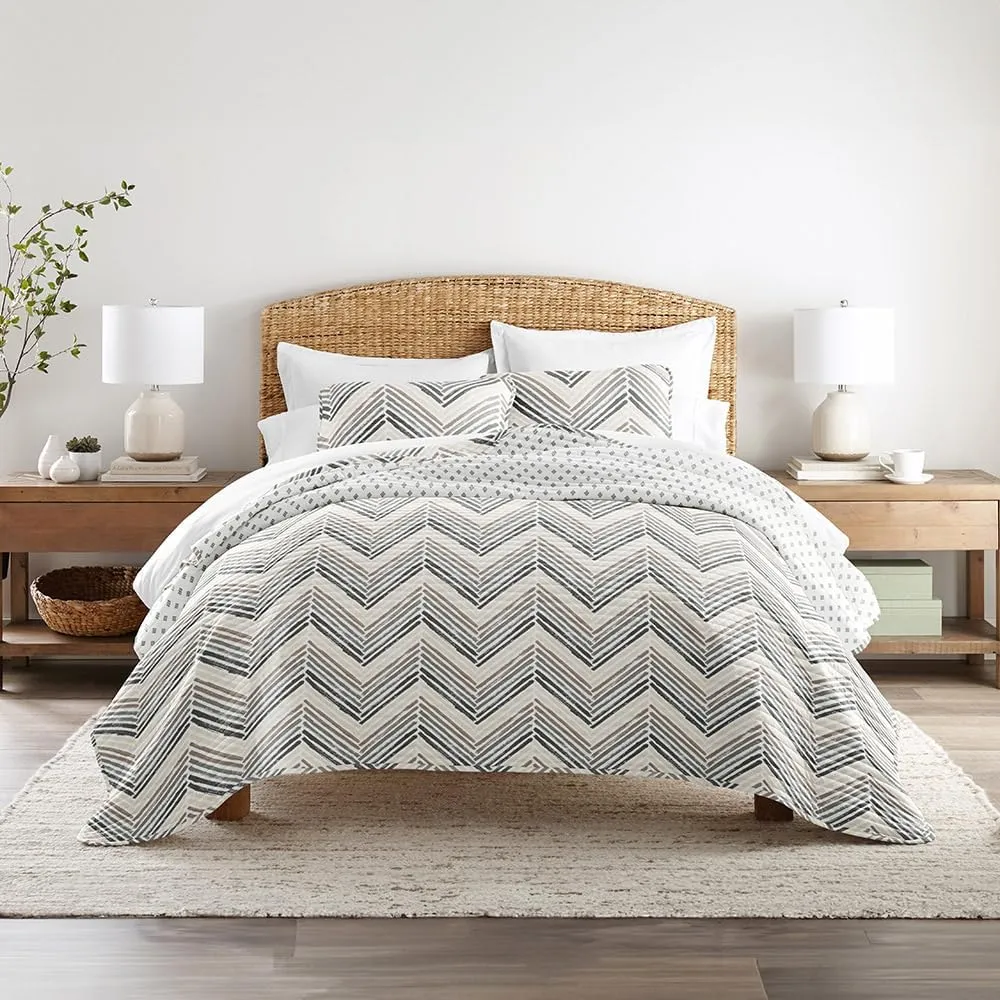 Linen Market Quilt Coverlet Set All Season Patterned Reversible Microfiber Ultra Soft Bedding in Painted Chevron - Twin/TwinXL Painted Chevron Light Gray