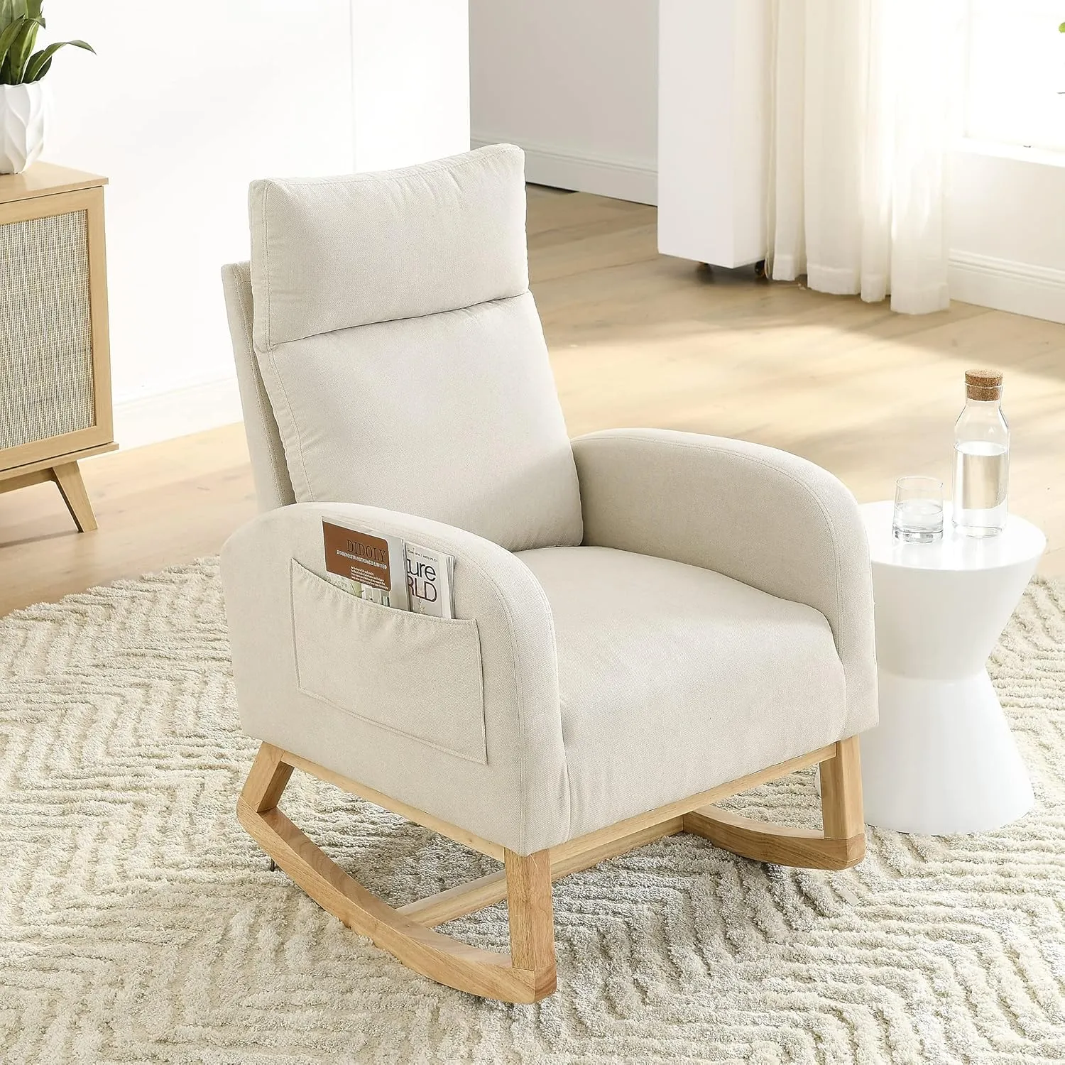 Nursery Rocking Chair with Solid Wood Legs, Glider Chair for Nursery with Two Side Pockets, Rocker Armchair for Living Room Bedroom (Beige, Linen Fabric)