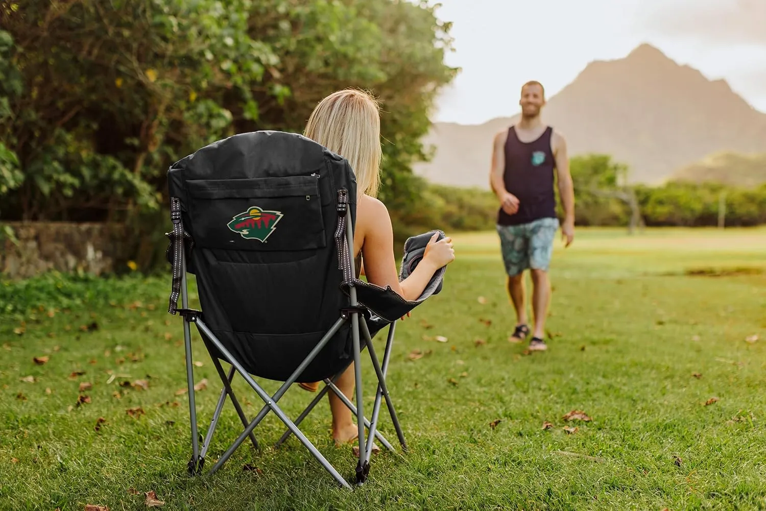 PICNIC TIME NHL Carolina Hurricanes Reclining Camp Chair, Beach Chair for Adults, Sports Chair with Carry Bag, (Black with Gray Accents)