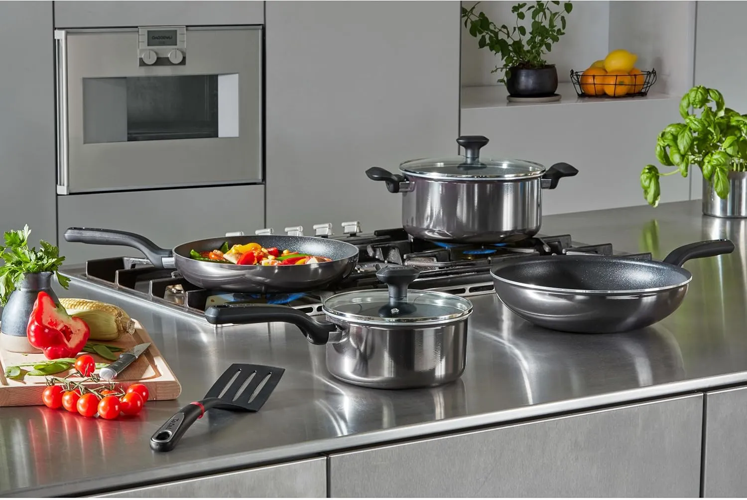Tefal D52619 Resist Wok Pan | Safe Titanium Non-Stick Coating | Thermal Signal Temperature Indicator | Not Suitable for Induction Cookers | Easy Cleaning | Flame Protect Technology | Black | 28 cm /