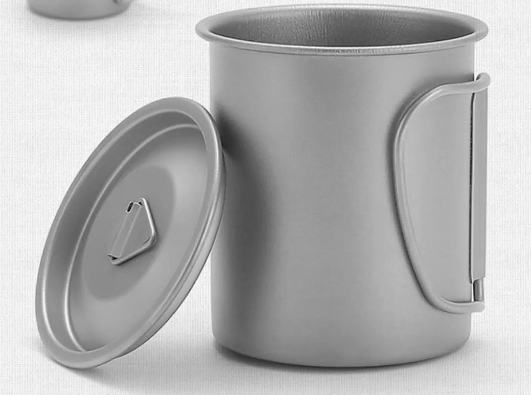 Titanium outdoor mug 300ml/10.15oz lightweight titanium pot with lid foldable handle teacup coffee outdoor backpack hiking picnic (750ml)
