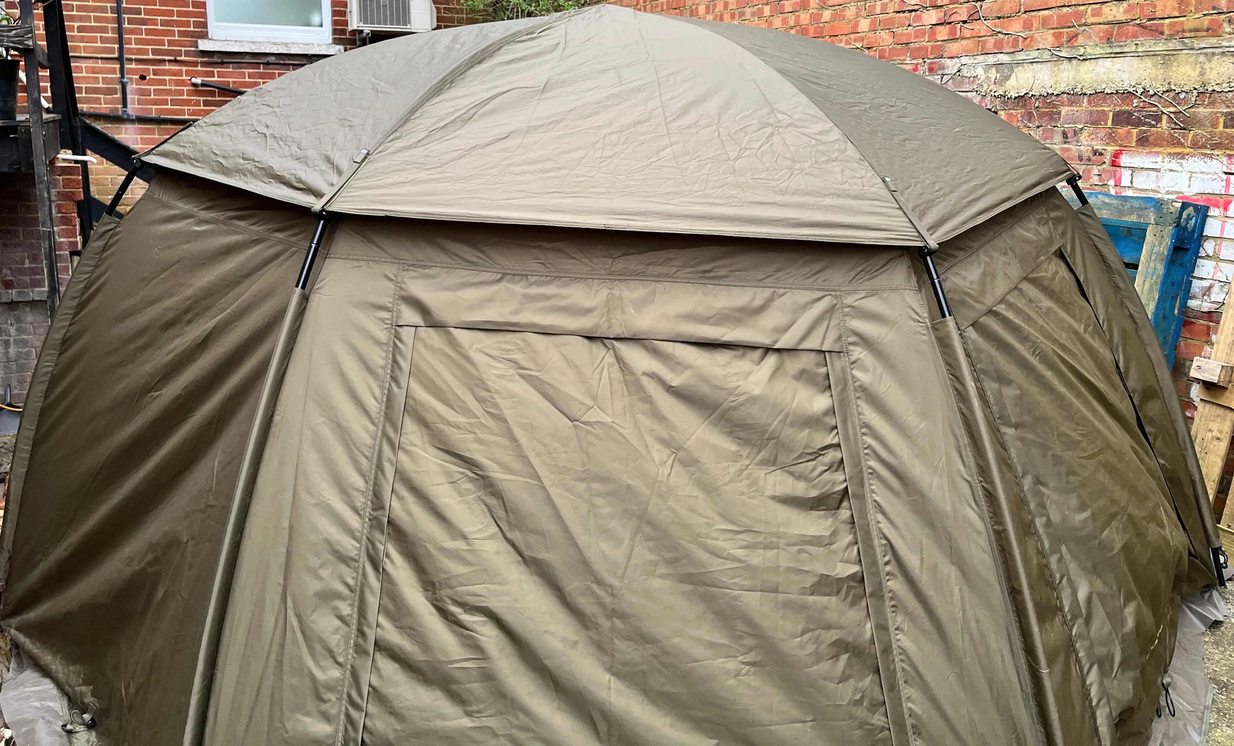 Trakker Tempest 200 Bivvy   Skull Cap