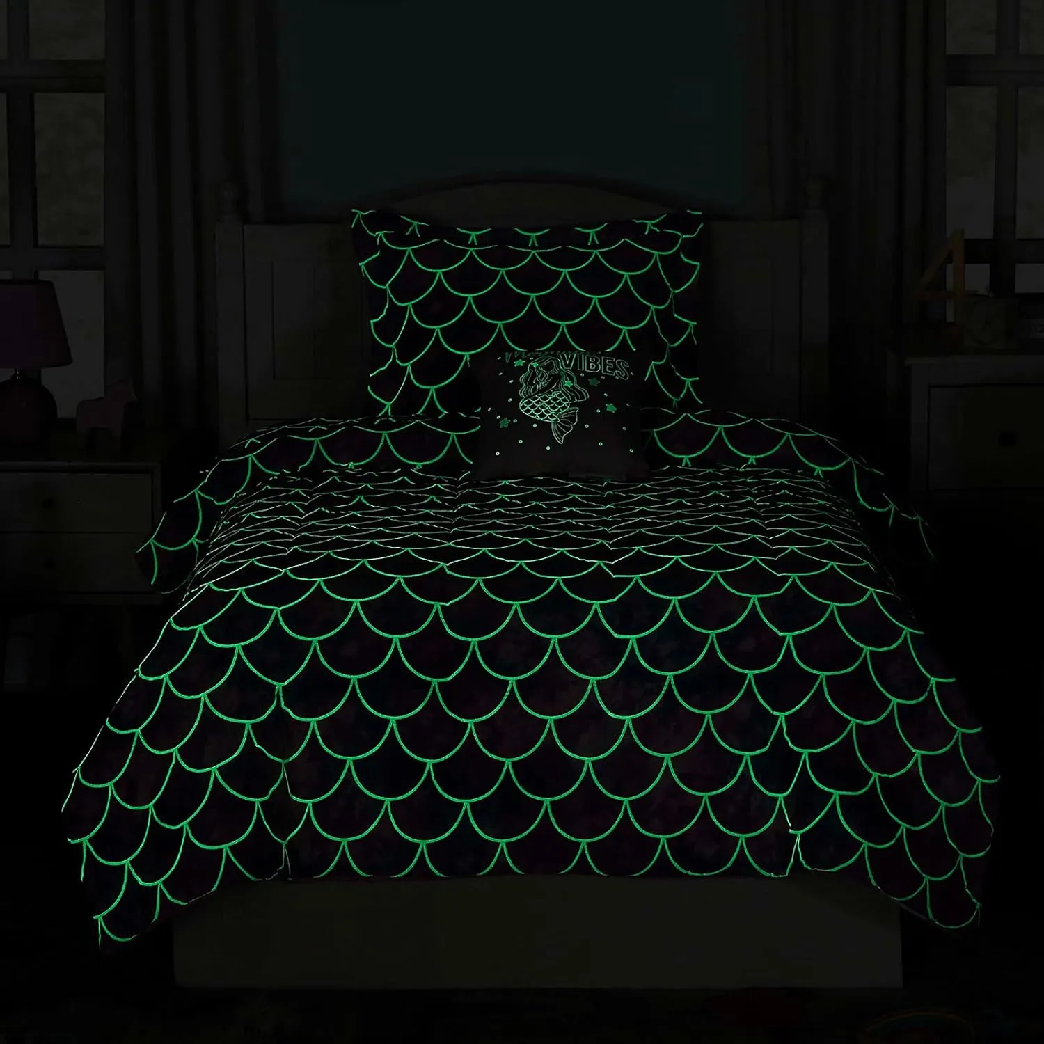 Twin Comforter Set for Girls-3 Pieces Mermaid Glow in The Dark Twin Bedding Sets for Kids,1 Comforter,1 Sham and 1 Decor Pillow